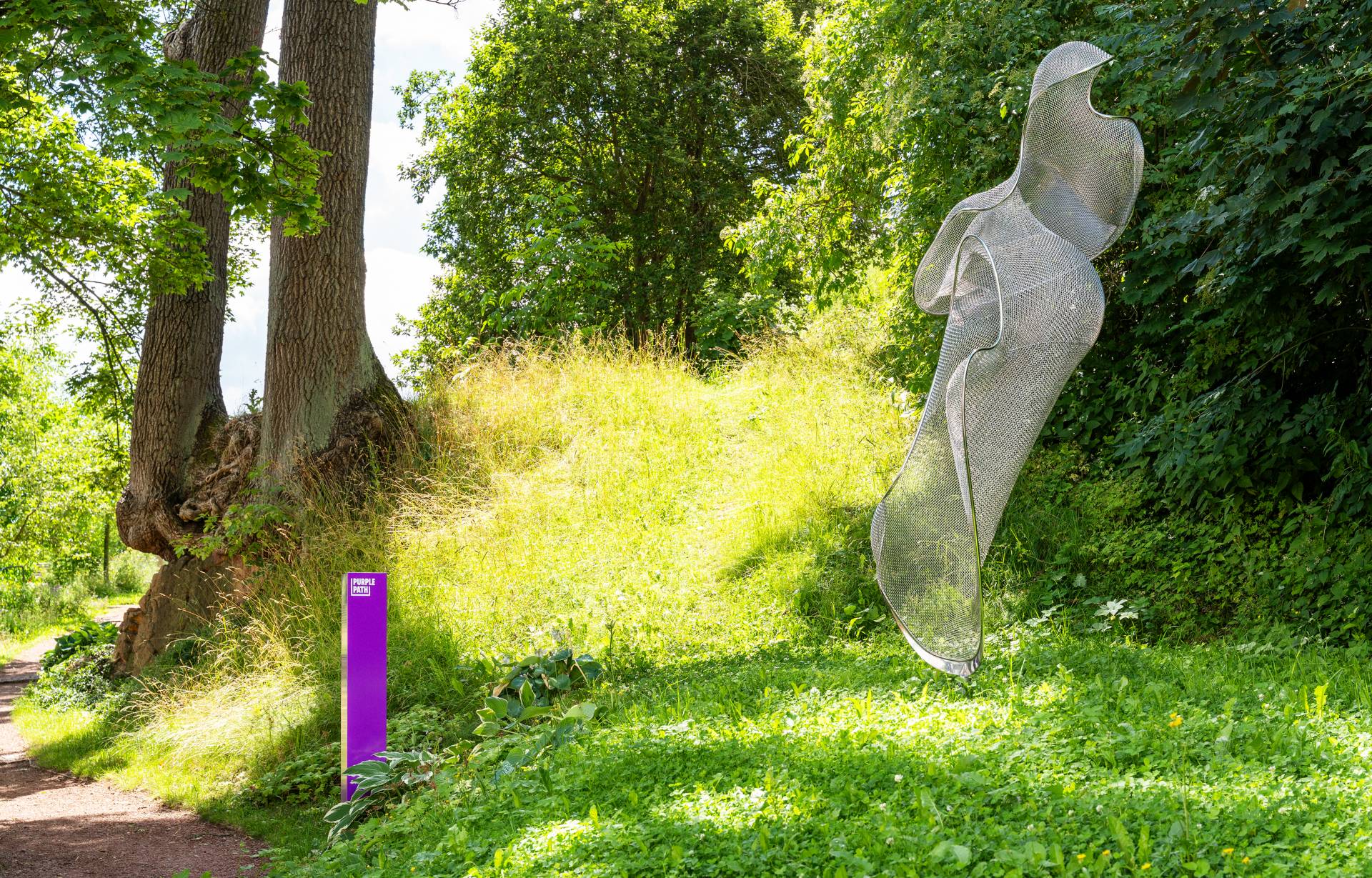 news_visuelle_identitaet_purple_path.jpg