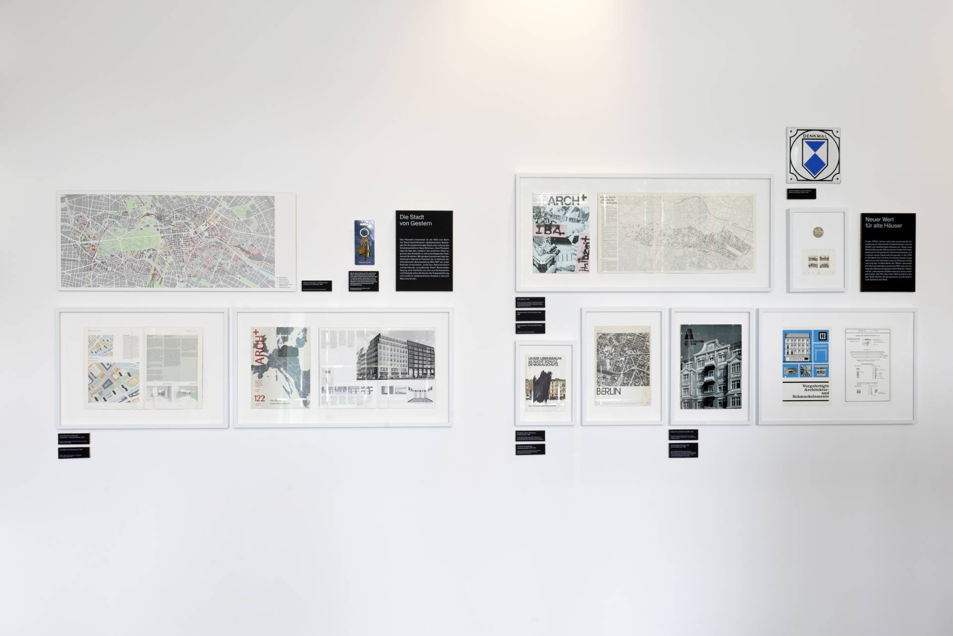 Ausstellungsgrafik »Profitopolis oder der Zustand der Stadt« für das Werkbundarchiv – Museum der Dinge, Berlin